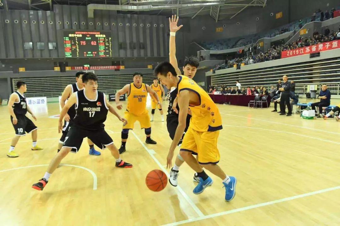 苏超赛场风云，南京与淮安1-1握手言和