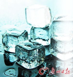 冰块可能比马桶水脏，探究冰的洁净度及其影响因素